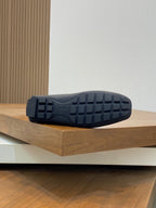 LV LOAFER IN BLACK WRINKLE CALFSKIN WITH SILVER LOGO