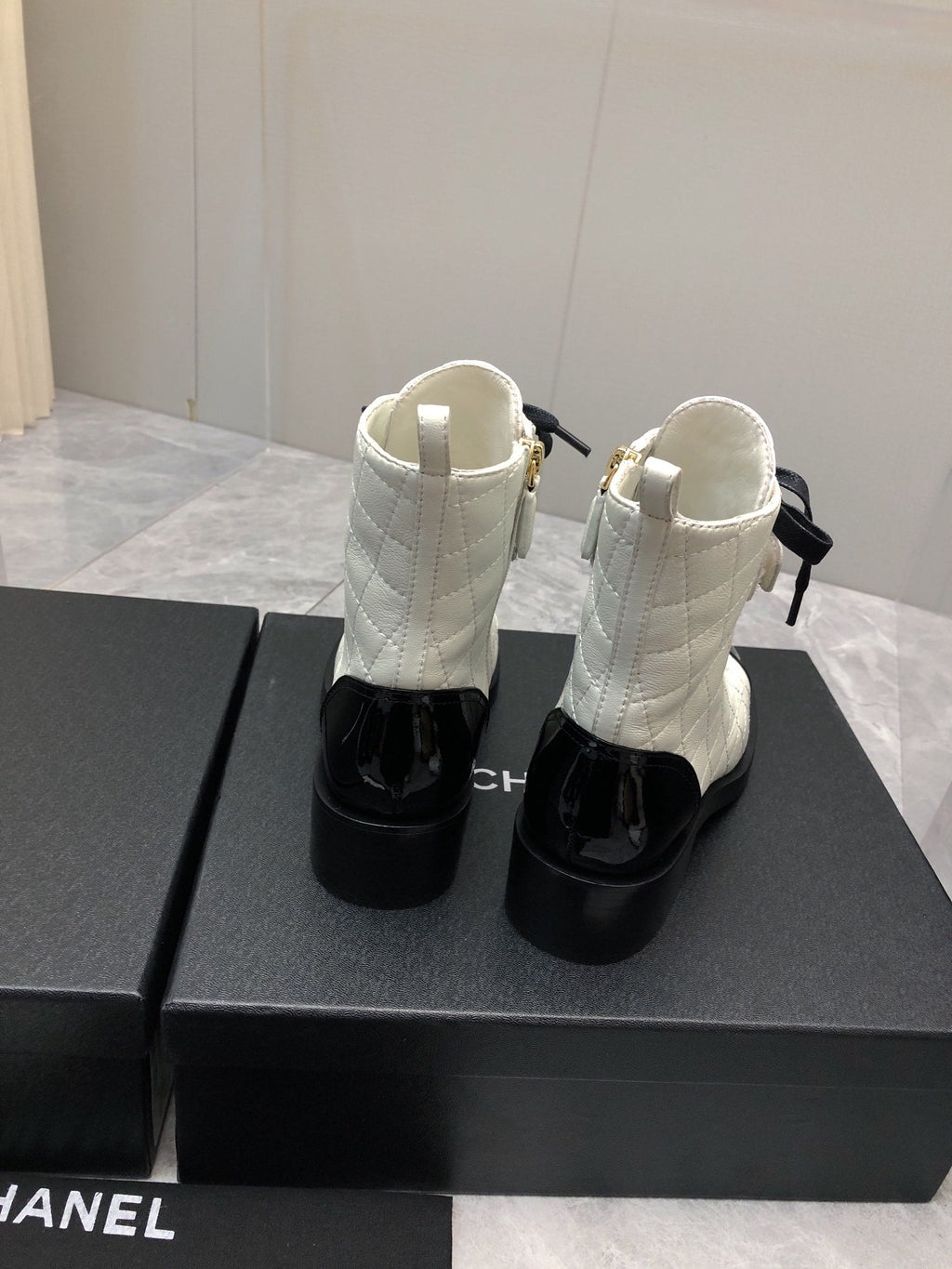 CC Short Boots 45mm In White Mix Black Quilted Lambskin And Glossy Cowhide 950036