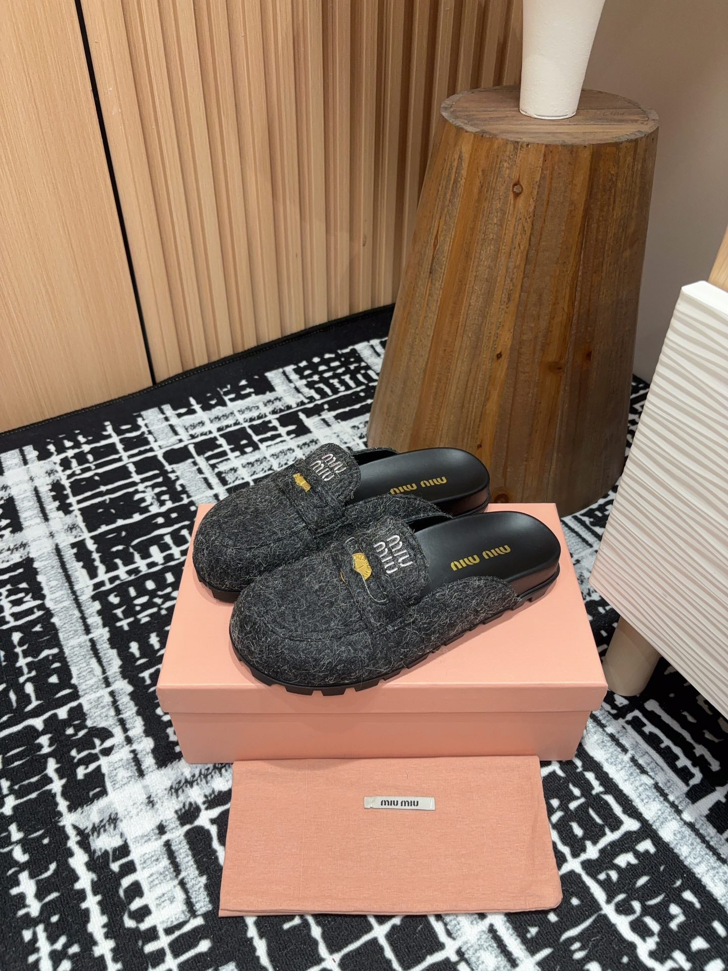 Miu slippers Black 0rigin@l Wool