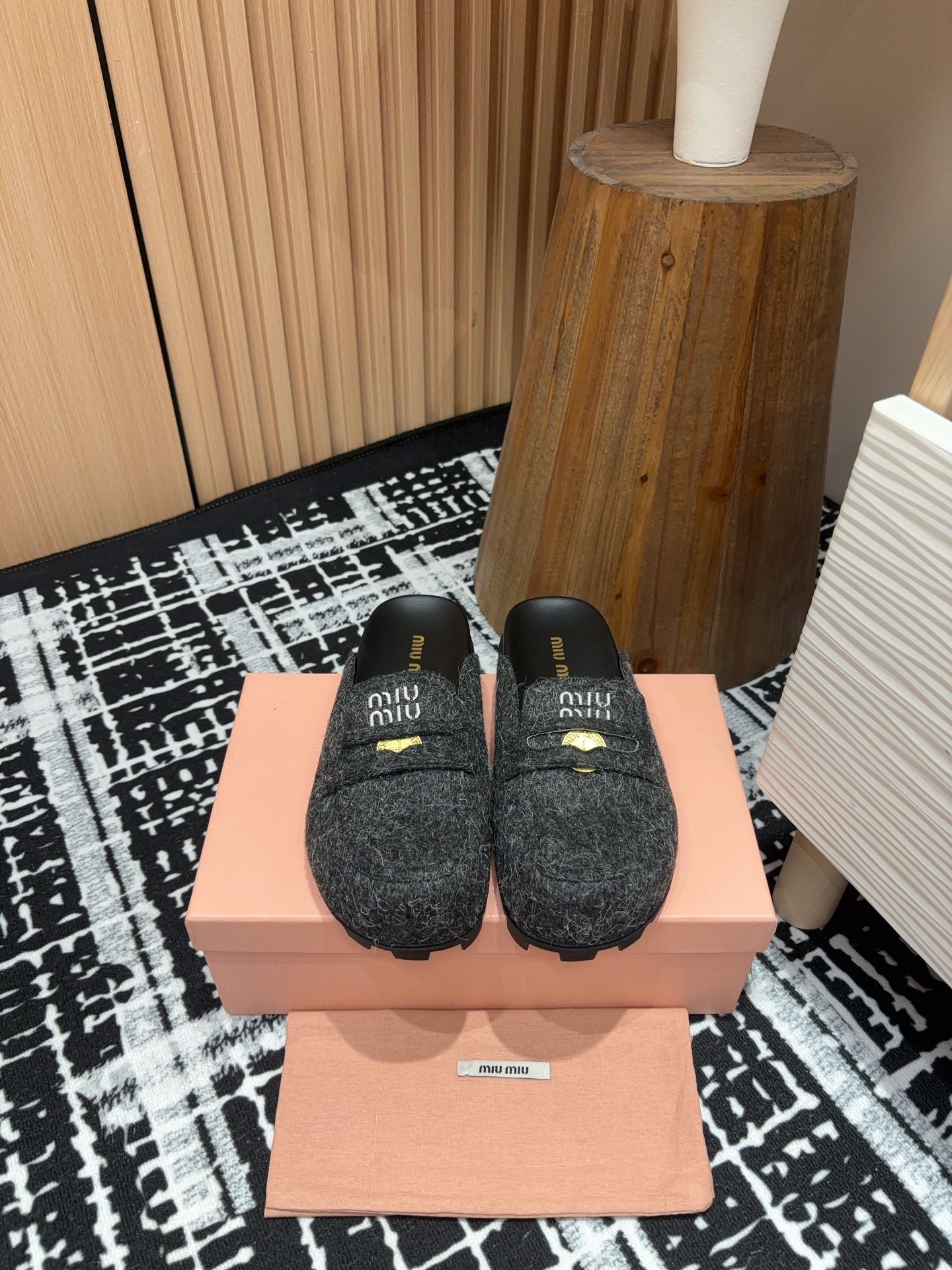 Miu slippers Black 0rigin@l Wool