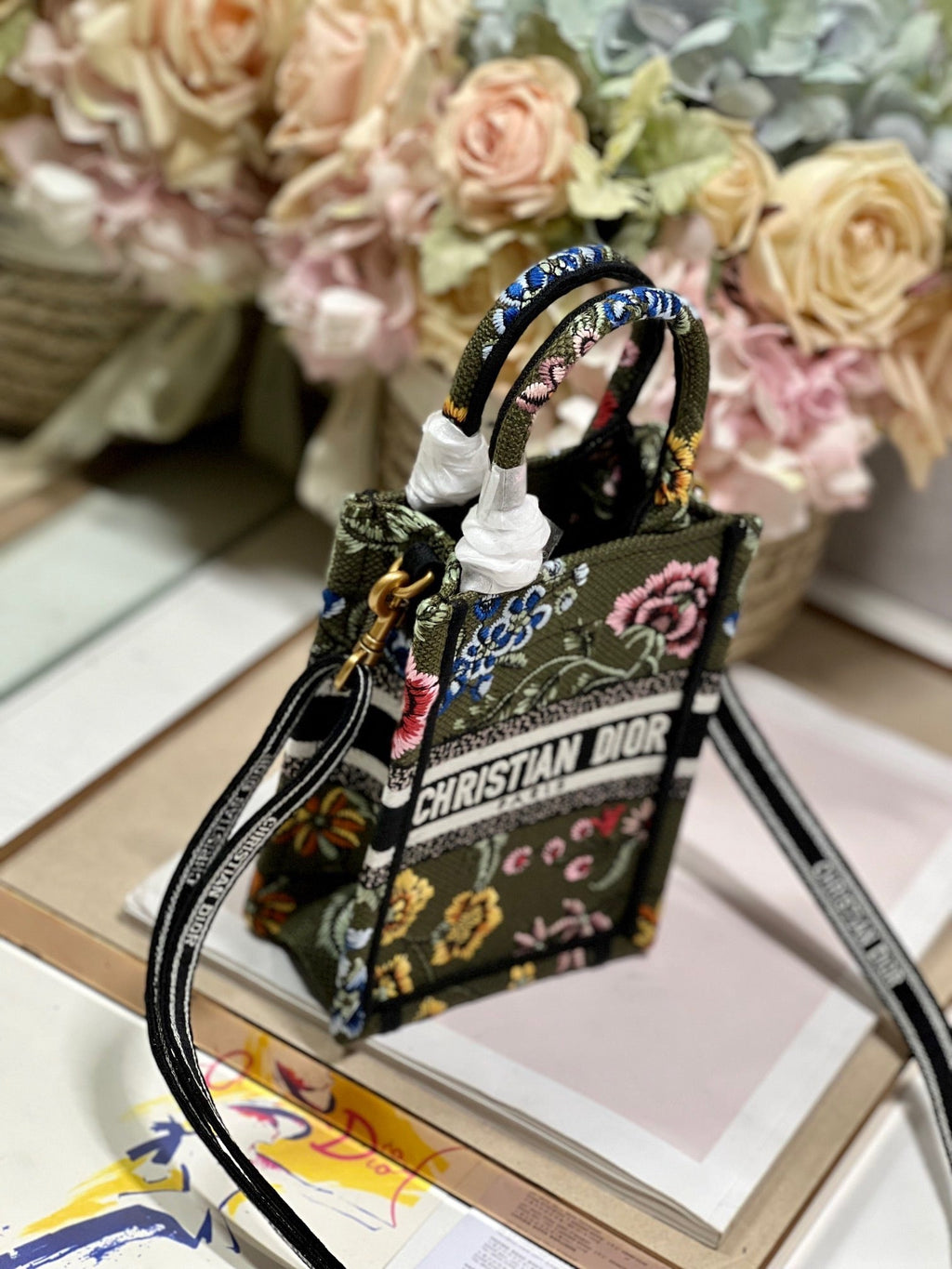 CD "Flower Green" Mini Book Tote 13.5 cm 336422