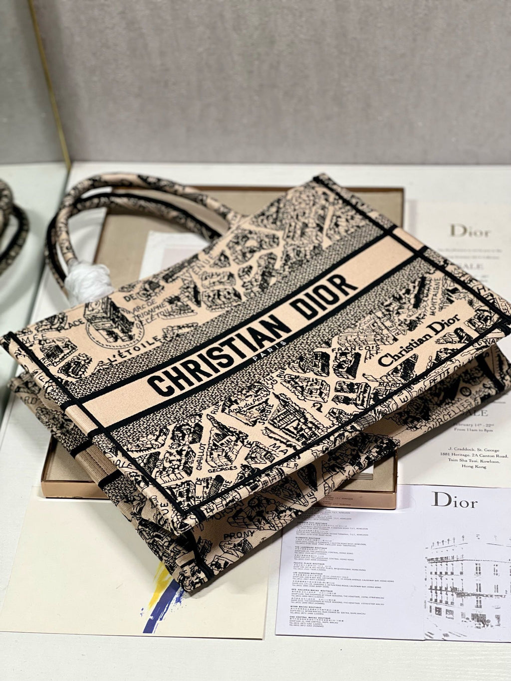 CD Paris Apricot Book Tote 36cm Bag Black beige Canvas 336525