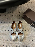 Alaia 25 Criss Cross With Stud Ballet Flats Silver Sheepskin 303696