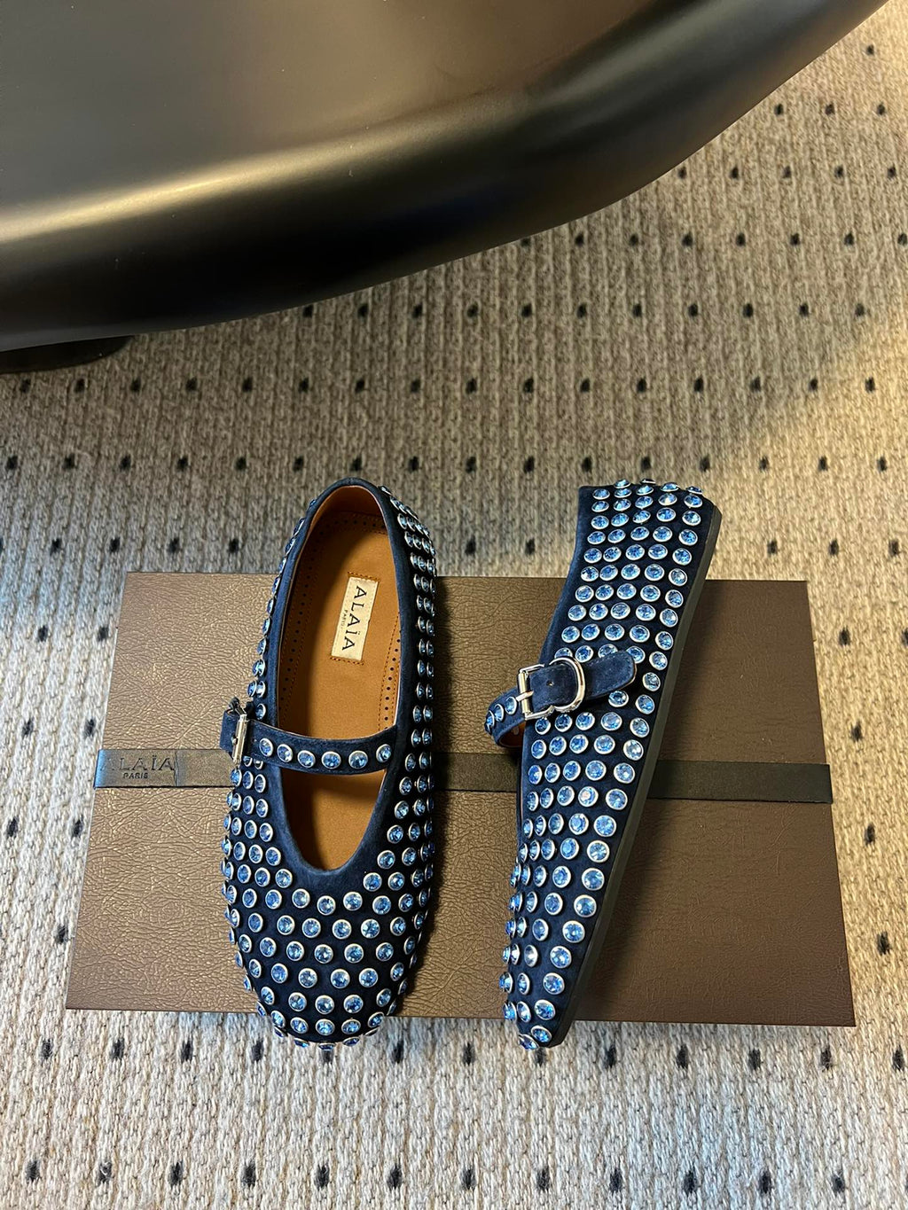 Alaia 25 Strass Ballet Flats Navy Blue Suede Goatskin 303724