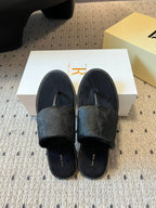 Signum Flat Sandal in Black Sheepskin And Horse Hair 282424