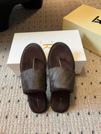 Signum Flat Sandal in Chocoldate Sheepskin And Horse Hair 282425
