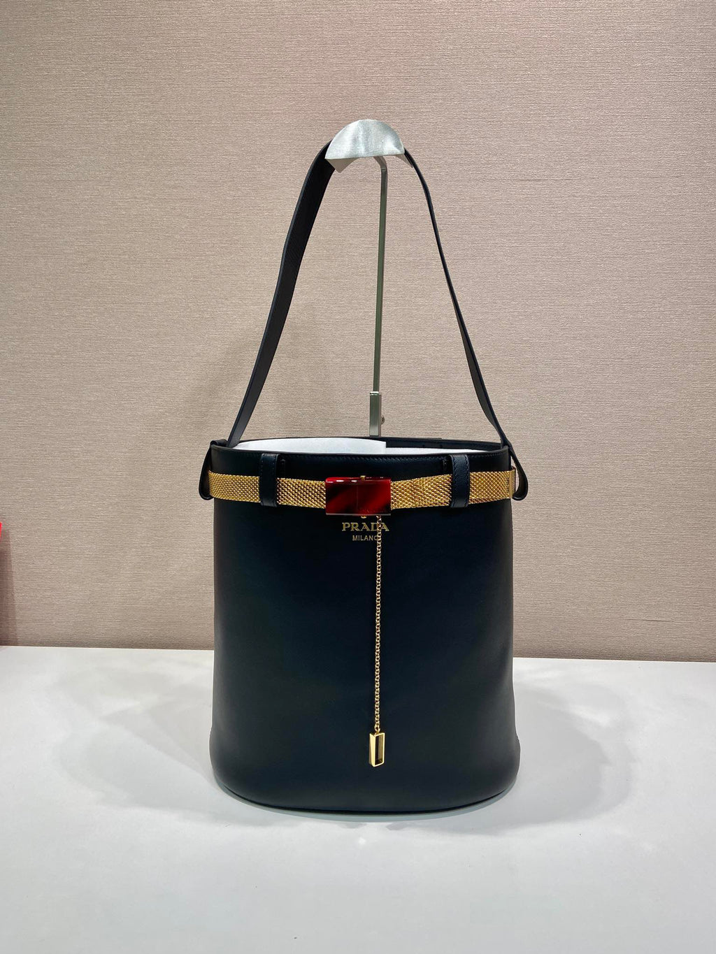PRA bucket bag iron chain belt black leather 341179