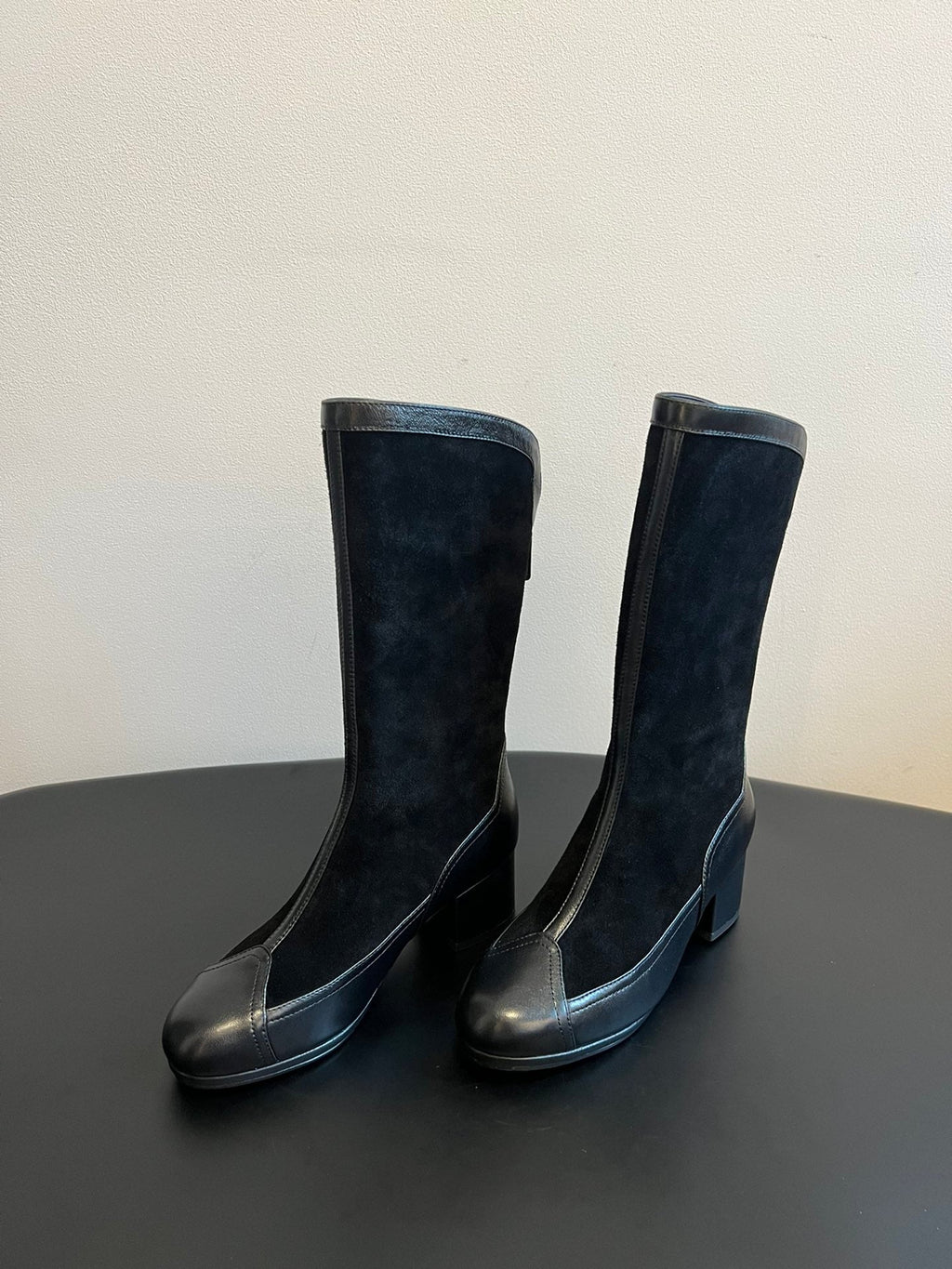 CC 25 Martin Boot Black Suede Sheepskin 408608