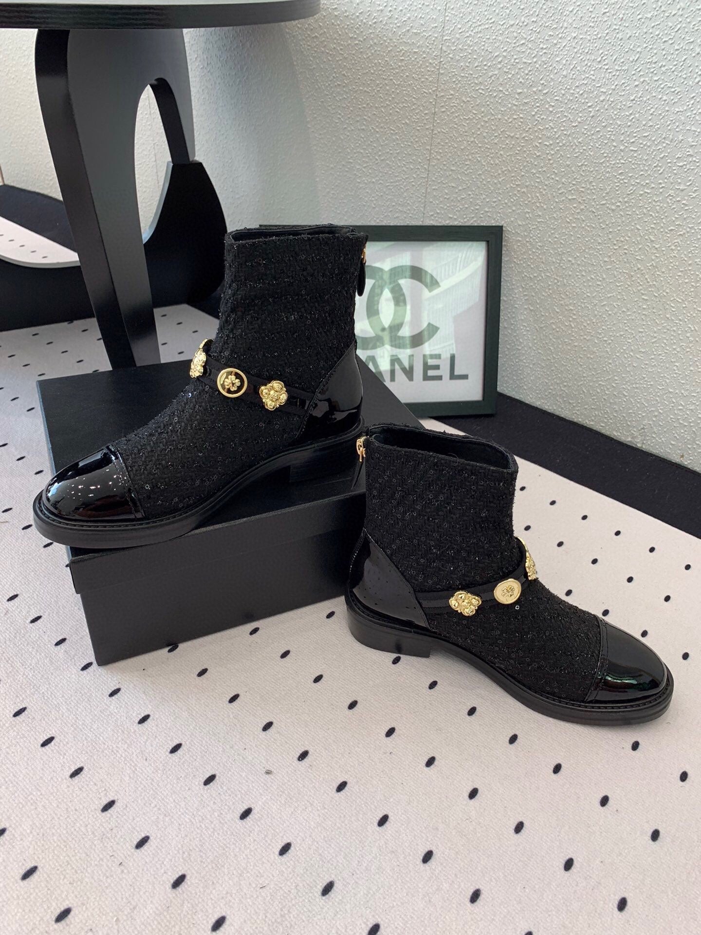 CC 24 Mold GHW Classic Ankle Boots 30mm Black Patent & Glitter 432514