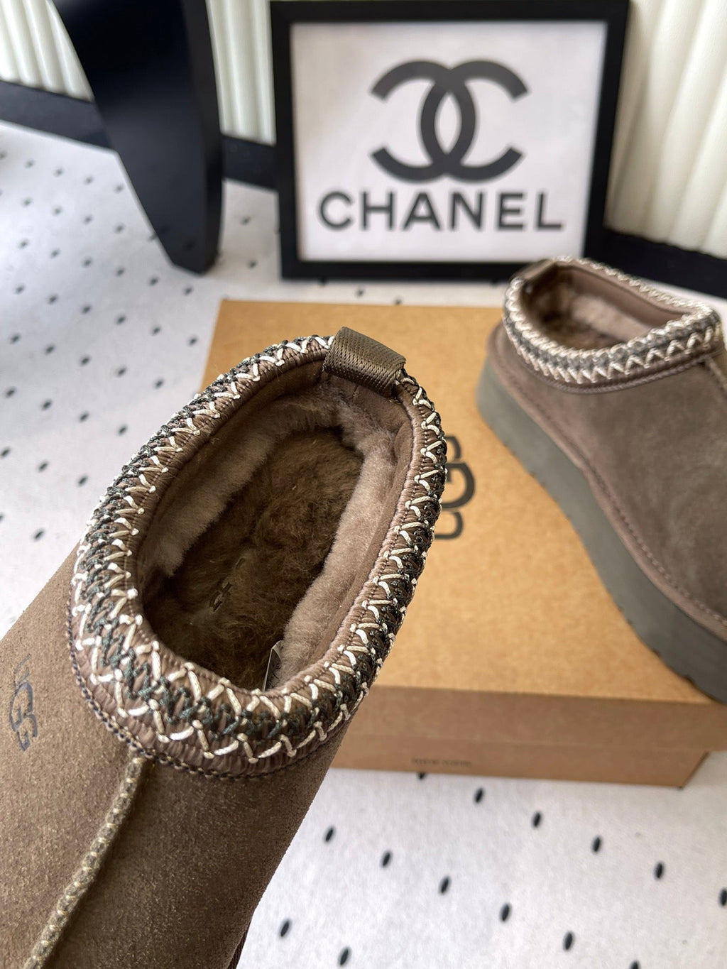 UGG TAZZ Slippers Chocolate Suede And Wool 514146