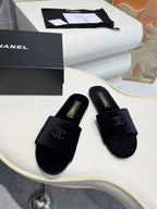 CC 26s Slide Black Velvet 684904