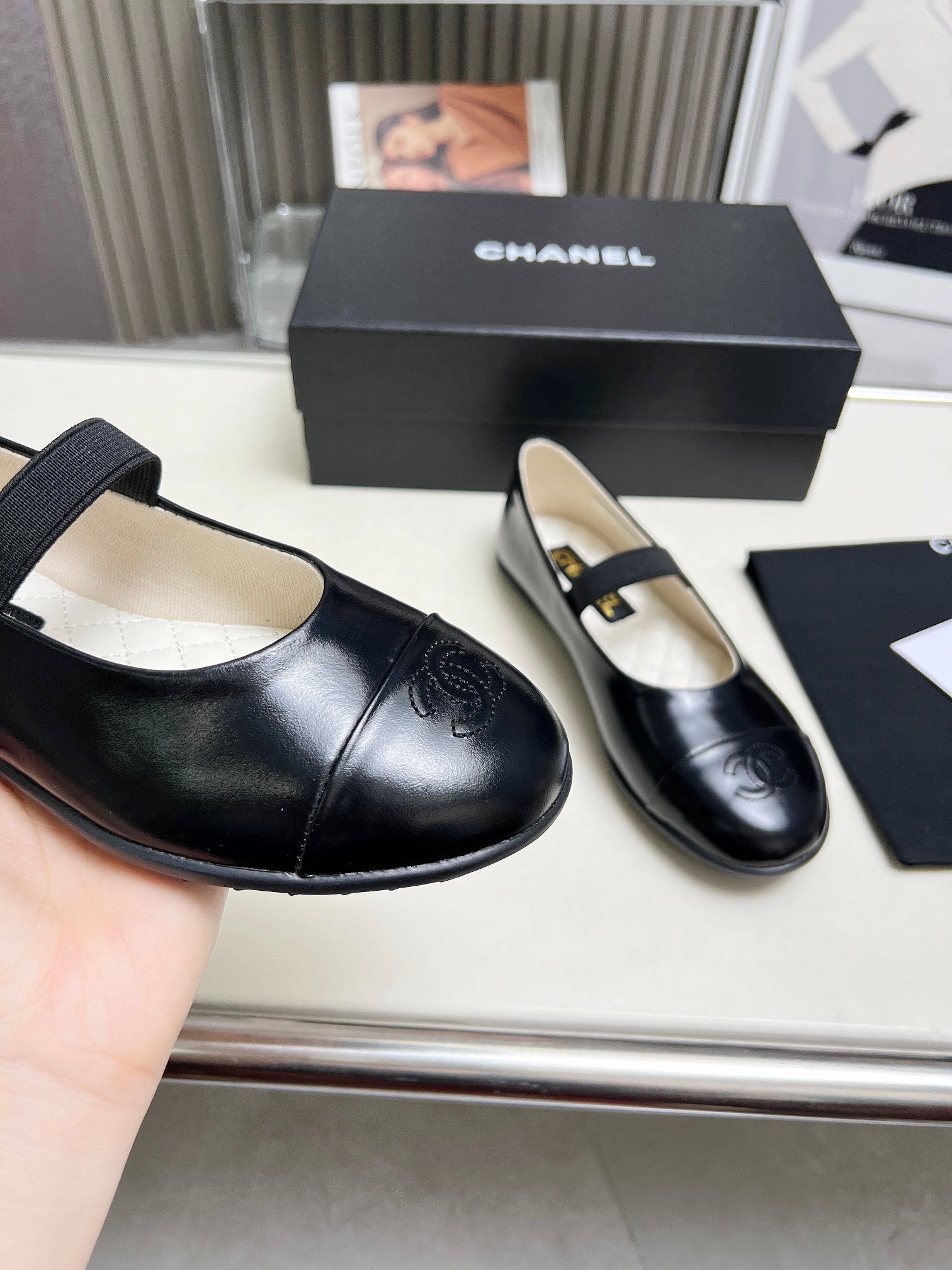 CC 26s Ballet Flat Black Glossy Sheepskin 684824