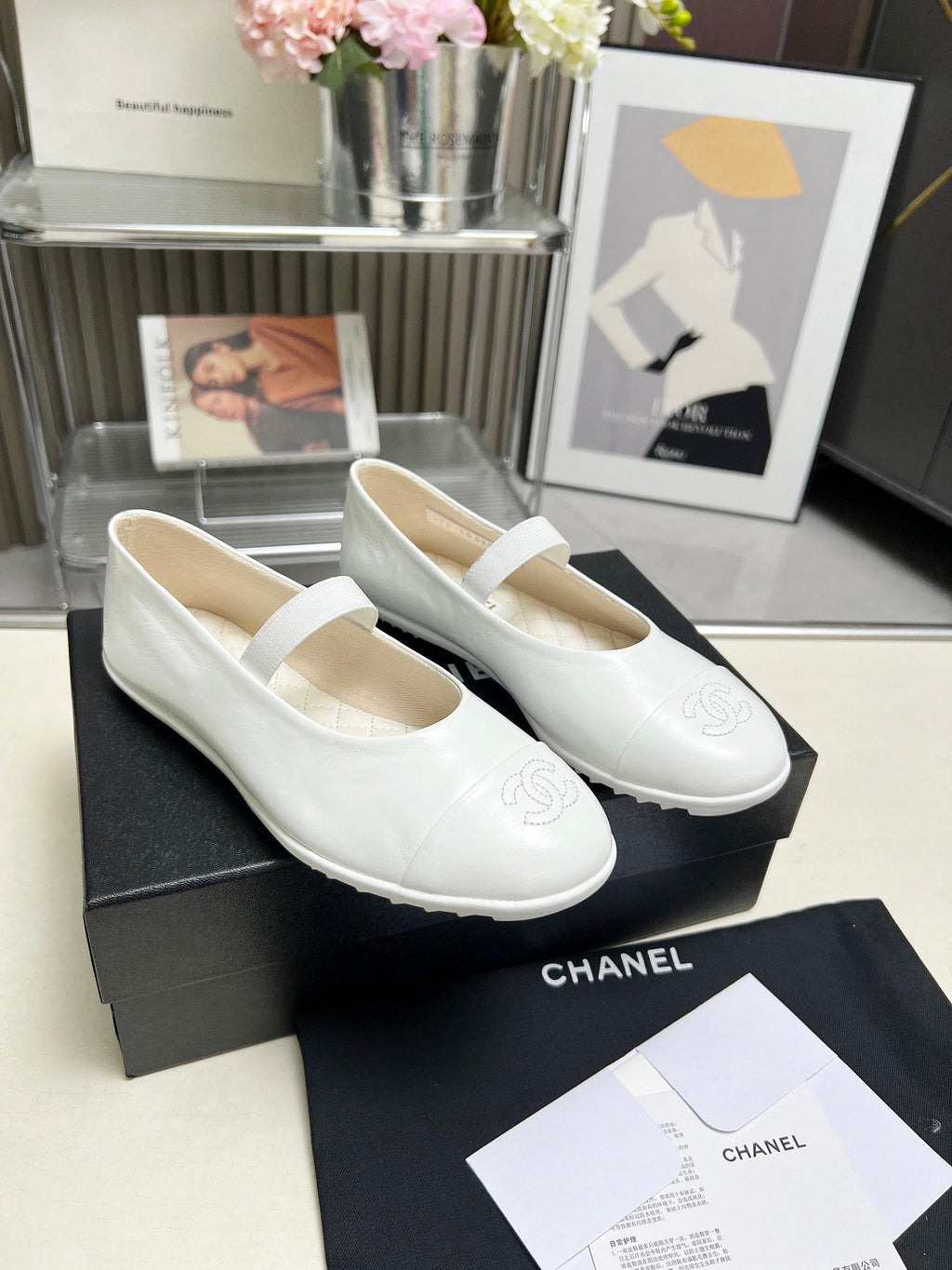 CC 26s Ballet Flat White Glossy Sheepskin 684825