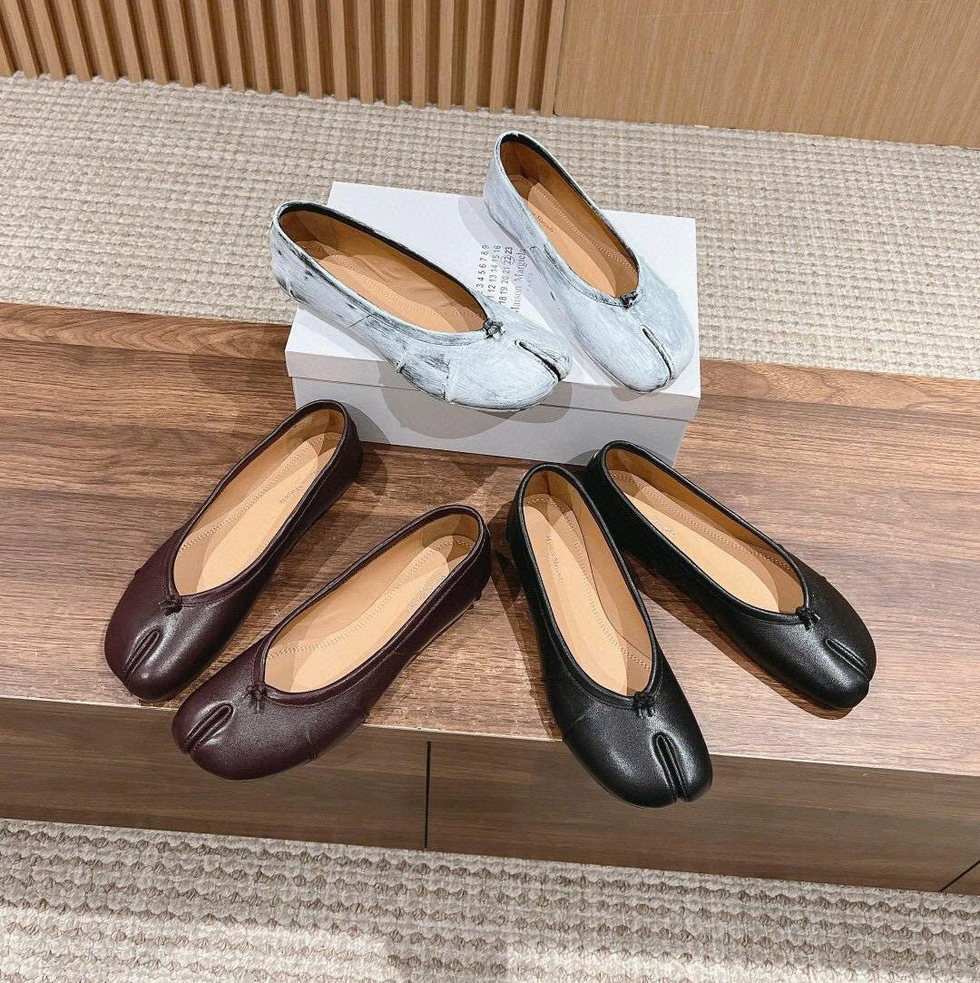 Maison Margiela Tabi Ballet Flat Black Leather