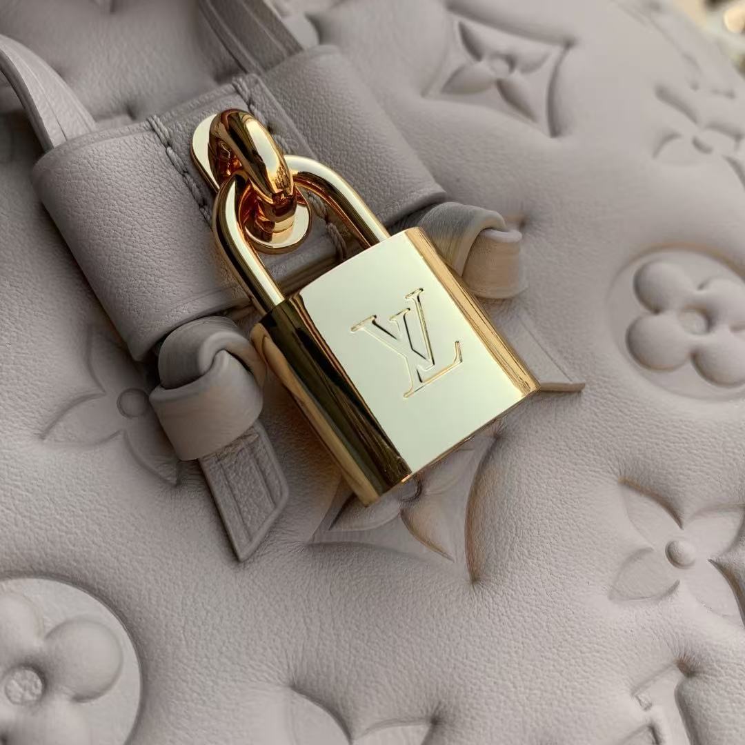 LV Coussin Bucket Bag Beige/Gray Galet Sheepskin