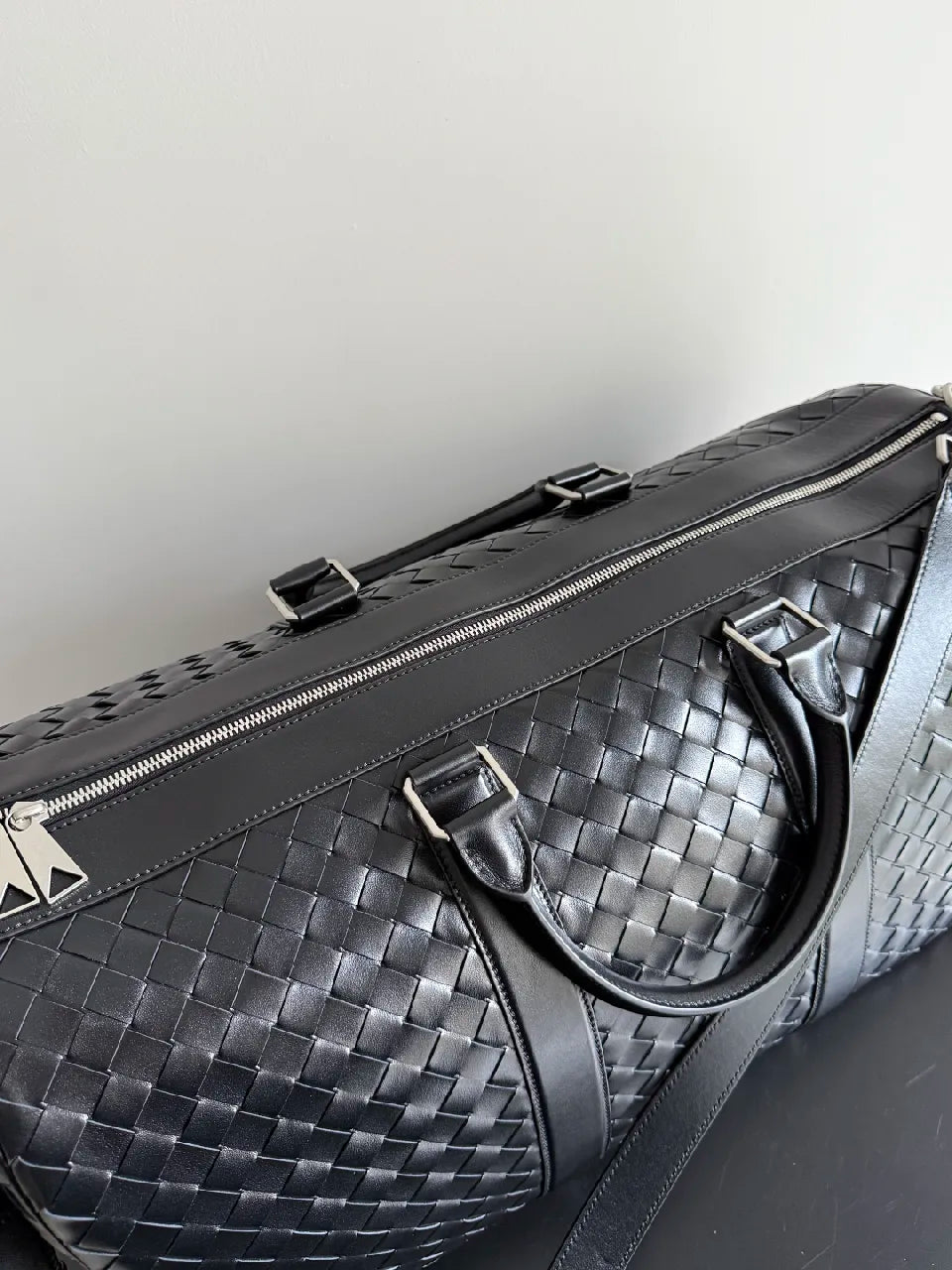 BV 25s  Bottega Veneta Duffel Bag Black Intrecciato leather