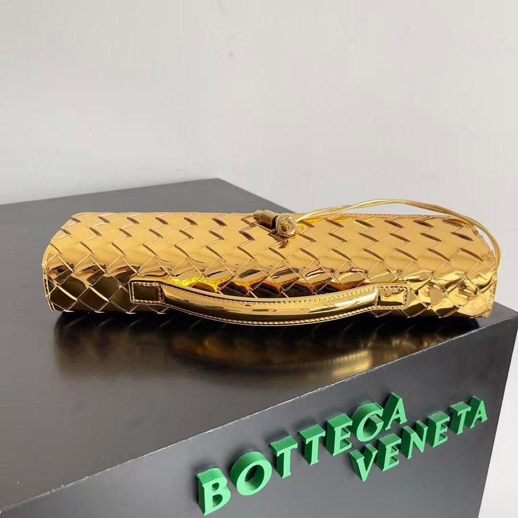BV Long Clutch Andiamo With Handle 31cm Golden Metalic Calfskin