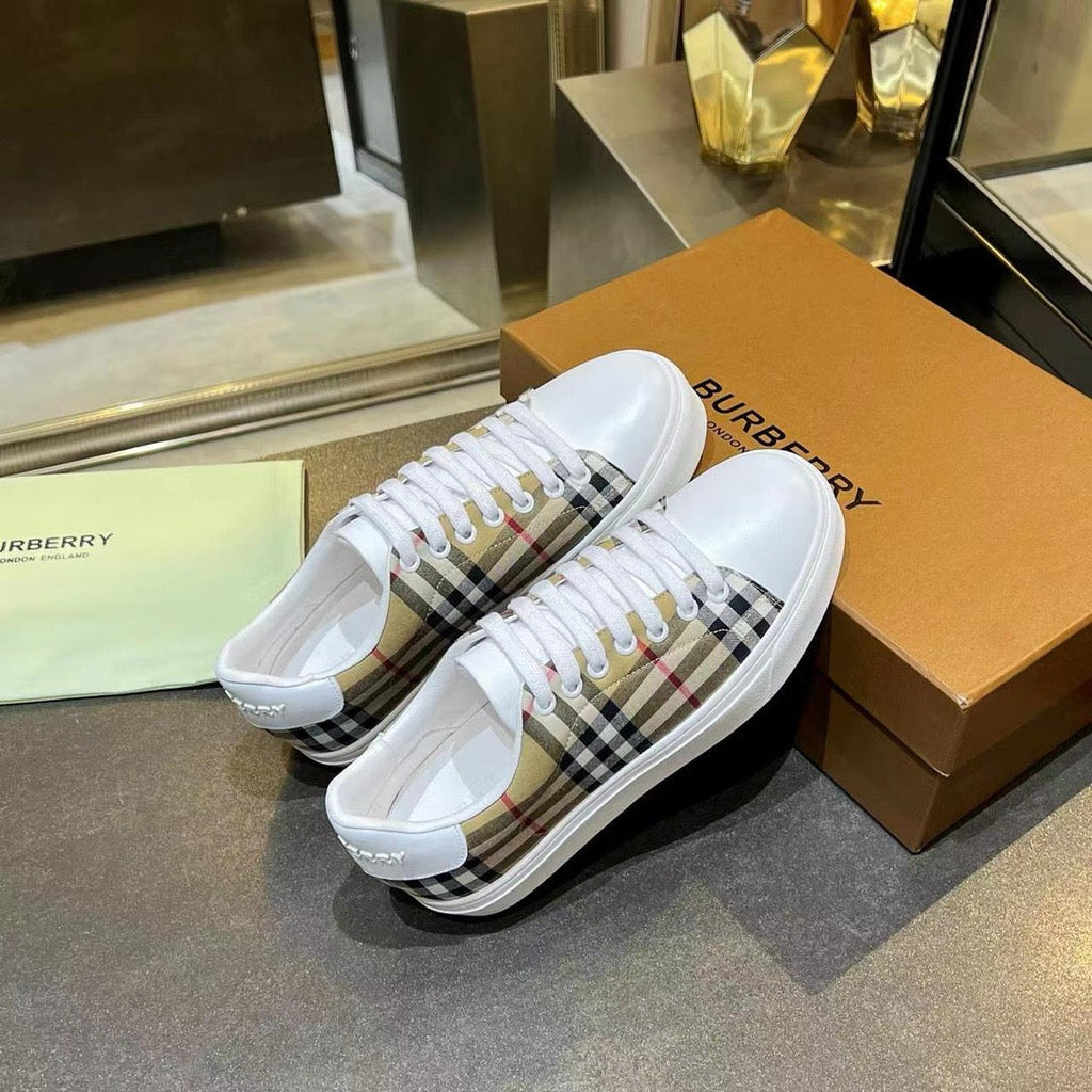 Burberry   Low-Top Sneakers Canvas Leather
