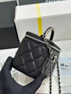 CC 25P Hidden Enamel Handle Makeup Bag Black Lychee Leather