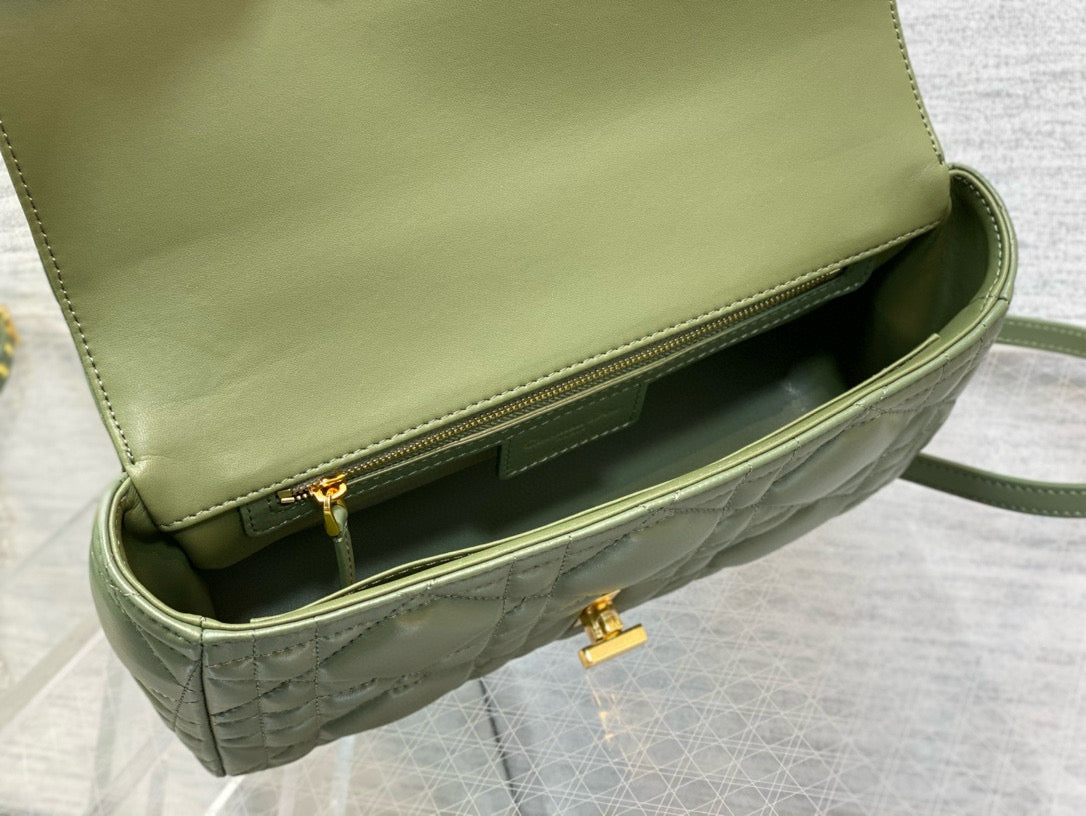 MEDIUM CARO BAG 25 GREEN MACROCANNAGE CALFSKIN