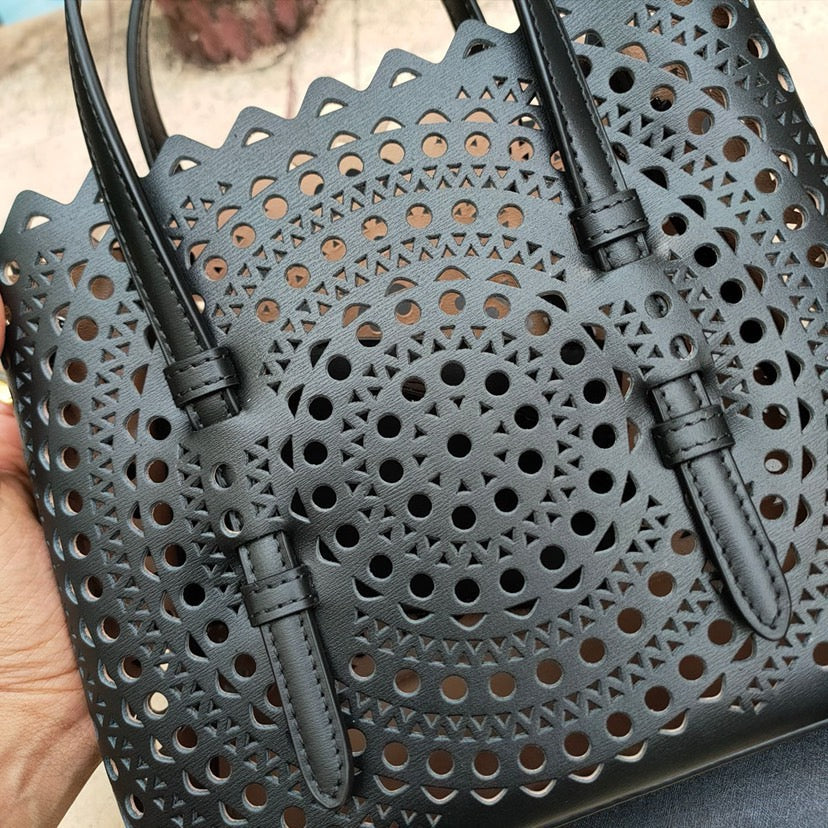 ALAIA MINA 20 BAG IN VIENNE WAVE CALFSKIN