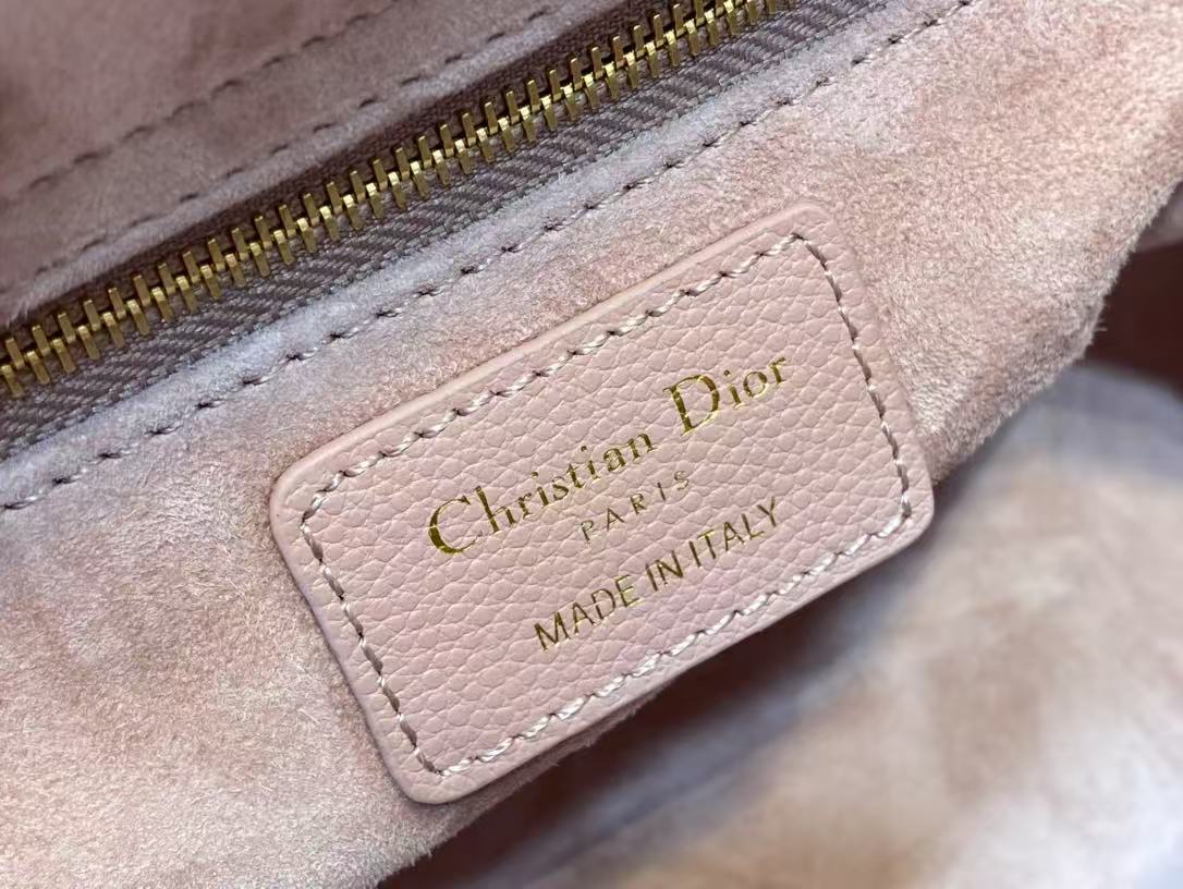 CD MEDIUM LADY 24 BLUSH CANNAGE LAMBSKIN