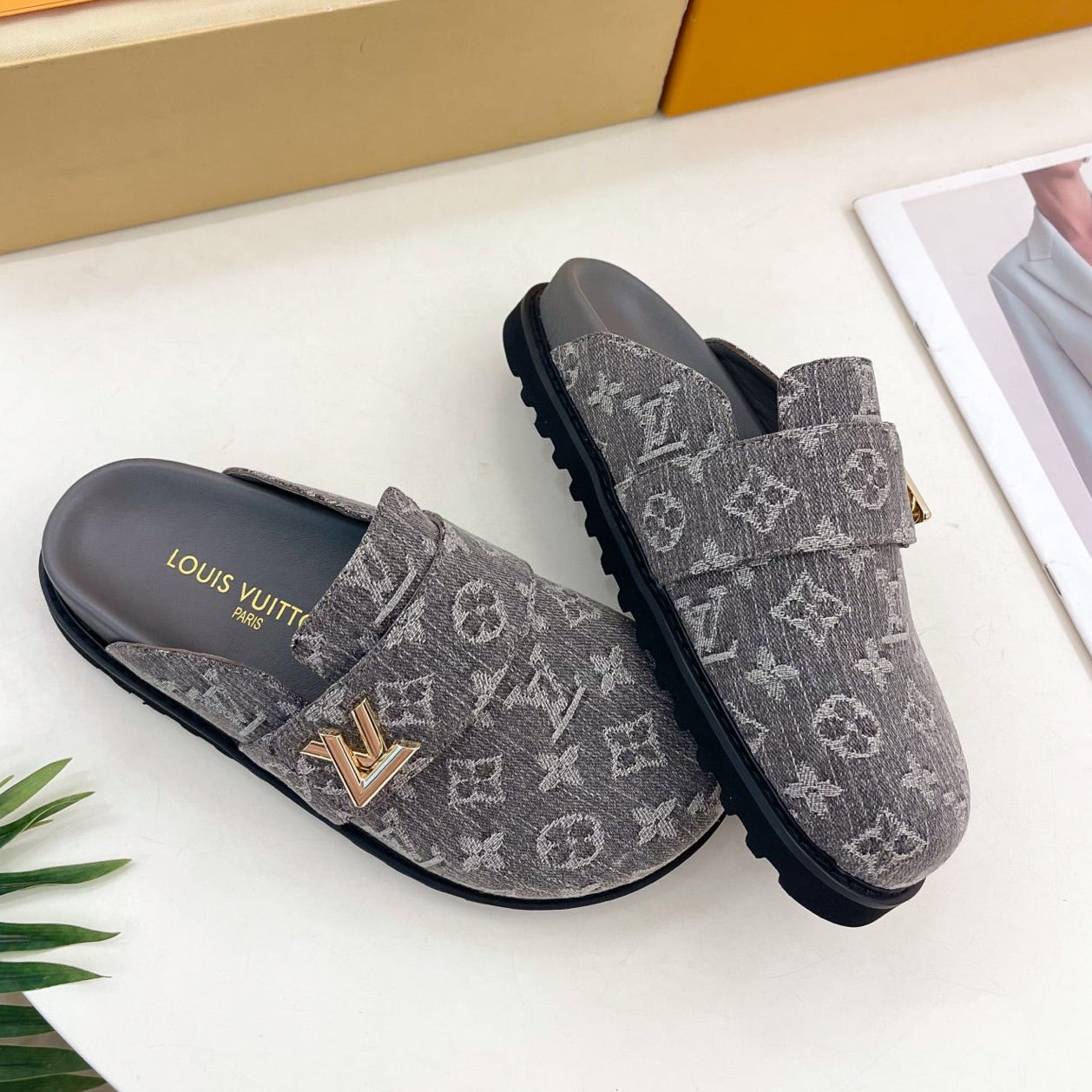 LV 25 Slipper Grey Canvas Cowhide 164659