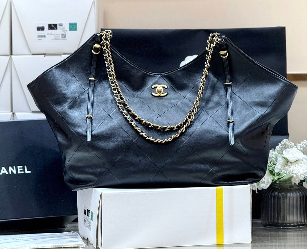 CC 25S Tote Bag in Black Calfskin