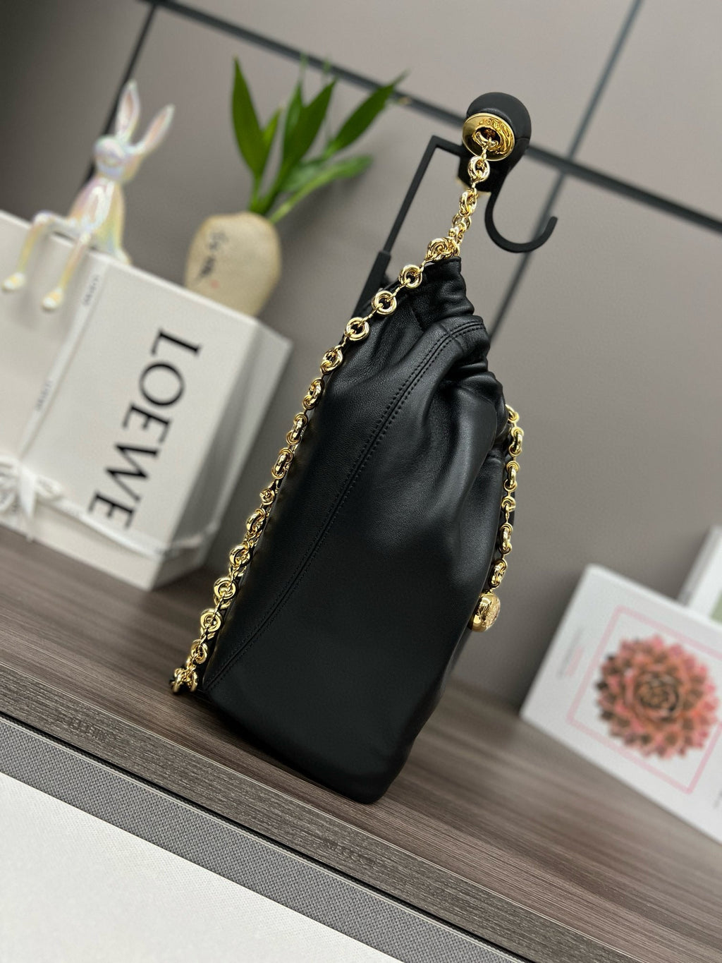 Loew Squeeze Hobo Bag 24cm Black Lambskin Ghw