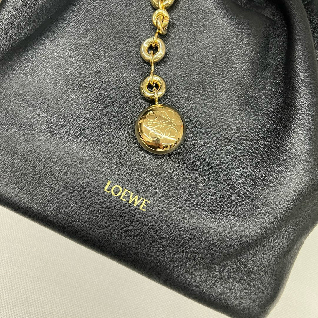 Loew Squeeze Hobo Bag 24cm Black Lambskin Ghw