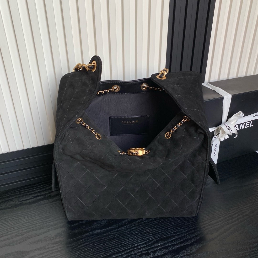 25C Hobo Bag 30cm Black Deerskin