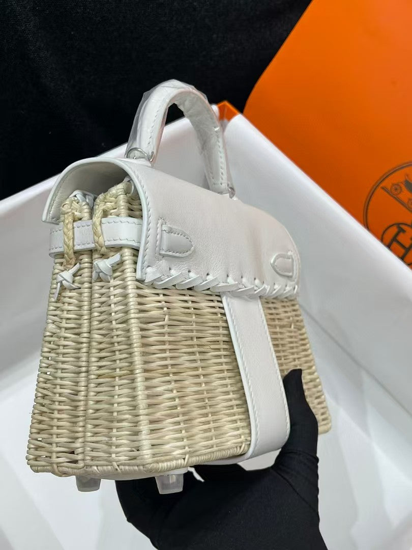 HM KELLY PICNIC WHITE BAMBOO AND RATTAN
