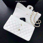 CLASSIC FLAP 30 WHITE LAMBSKIN LIGHT GOLD HARDWARE