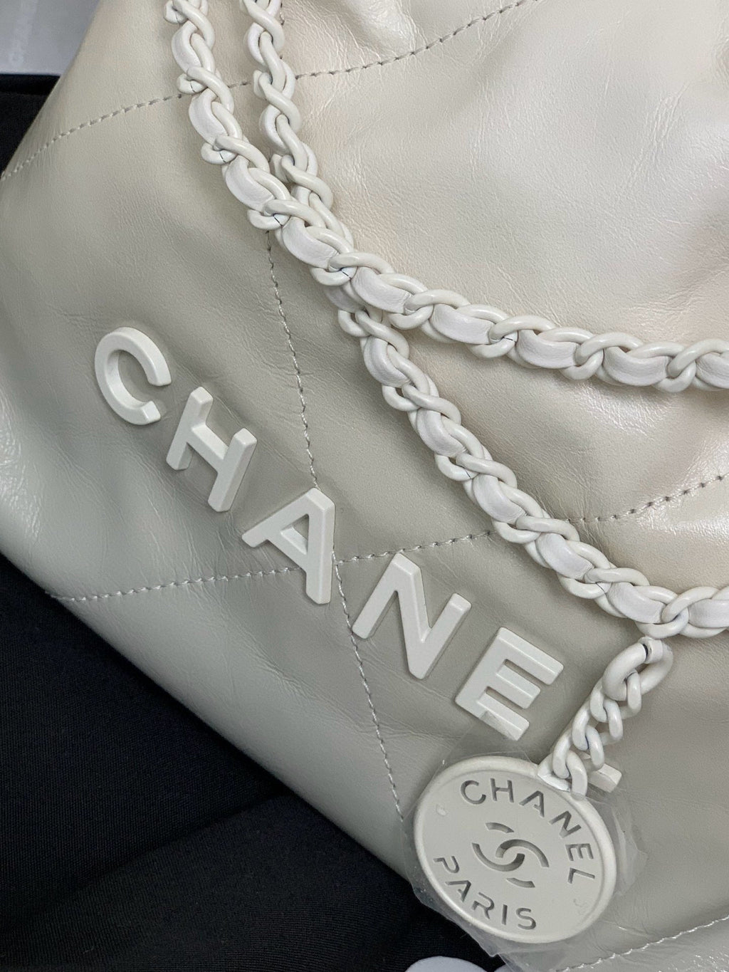 CC 22 ANTIBA HOBO BAG WHITE 23CM LAMBSKIN