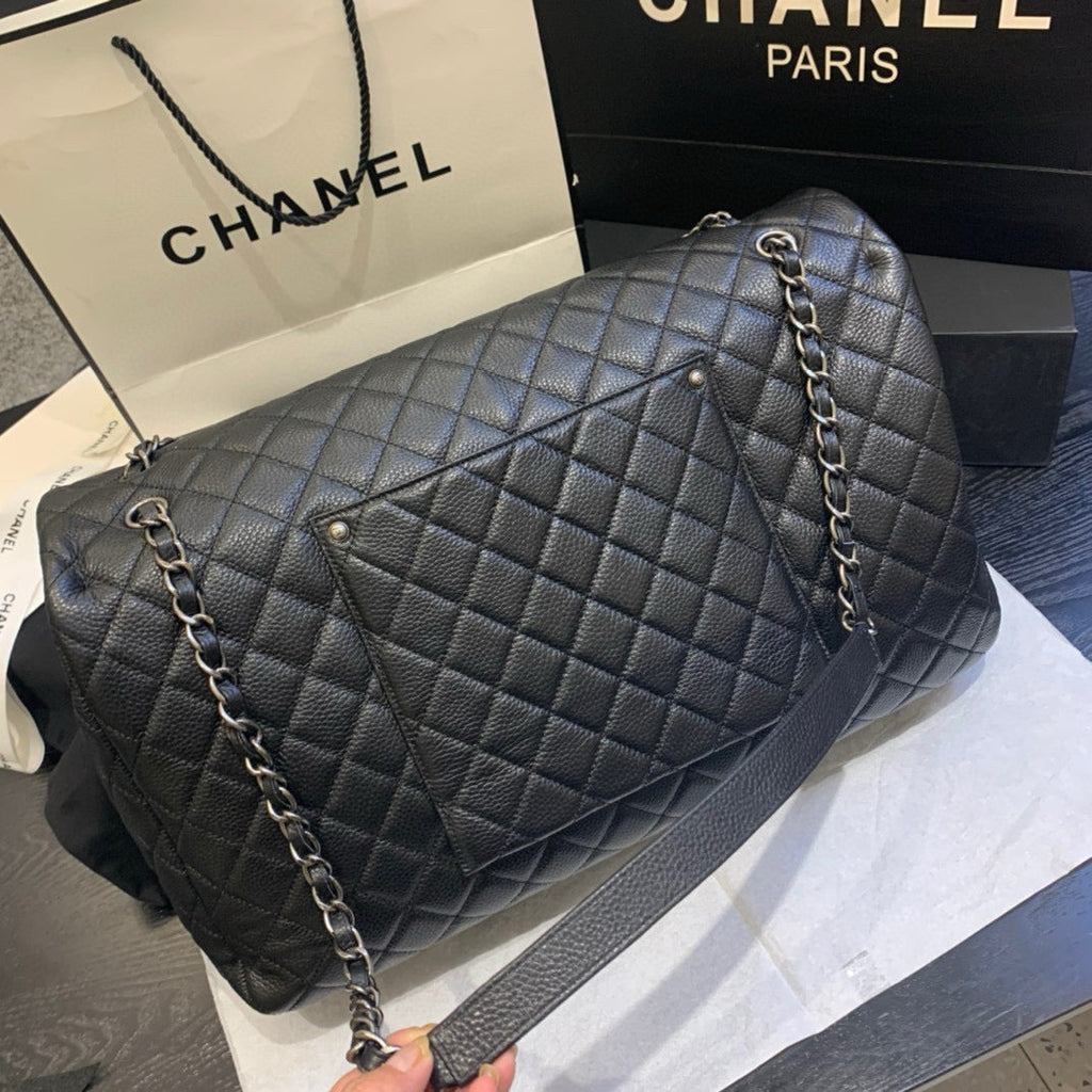 CC TRAVEL TOTE 46CM BLACK COWHIDE SILVER HARDWARE