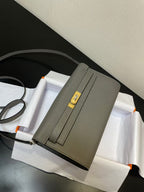 KELLY CLASSIQUE TO GO WALLET EPSOM 20 IN GREY WITH GOLD HARDWARE