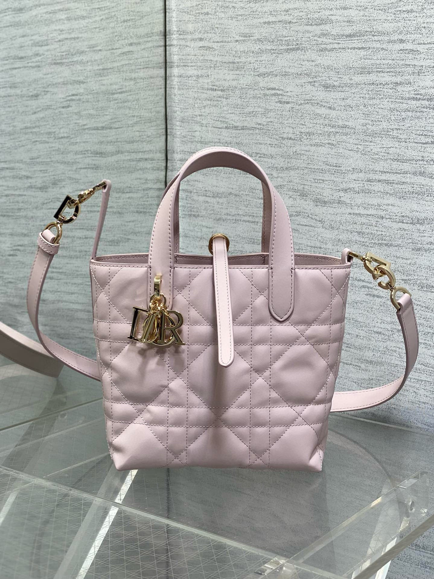 cd toujours light pink calfskin