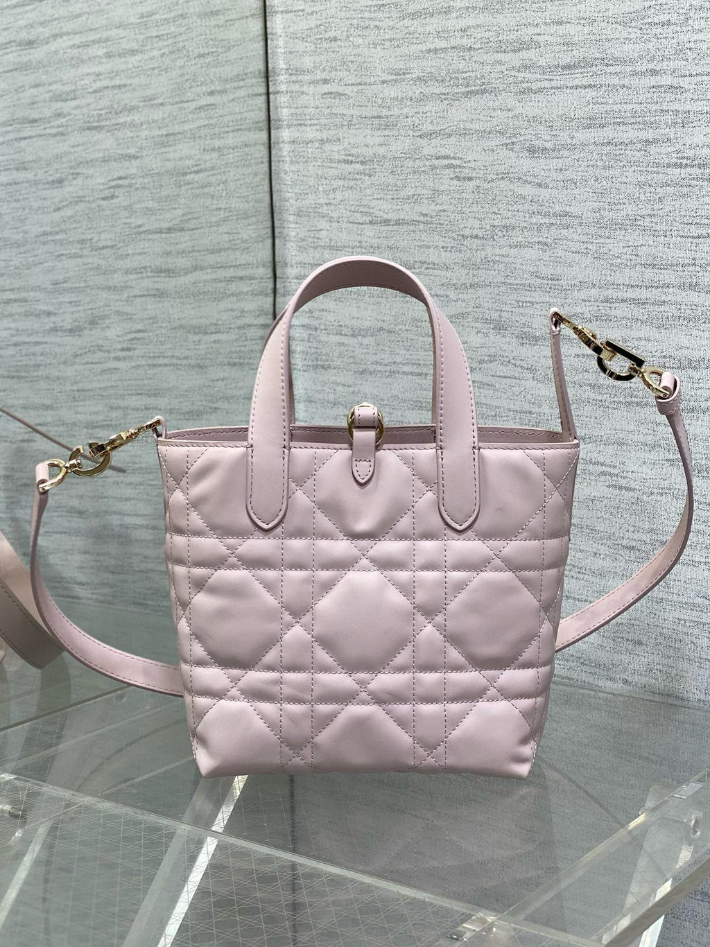 cd toujours light pink calfskin