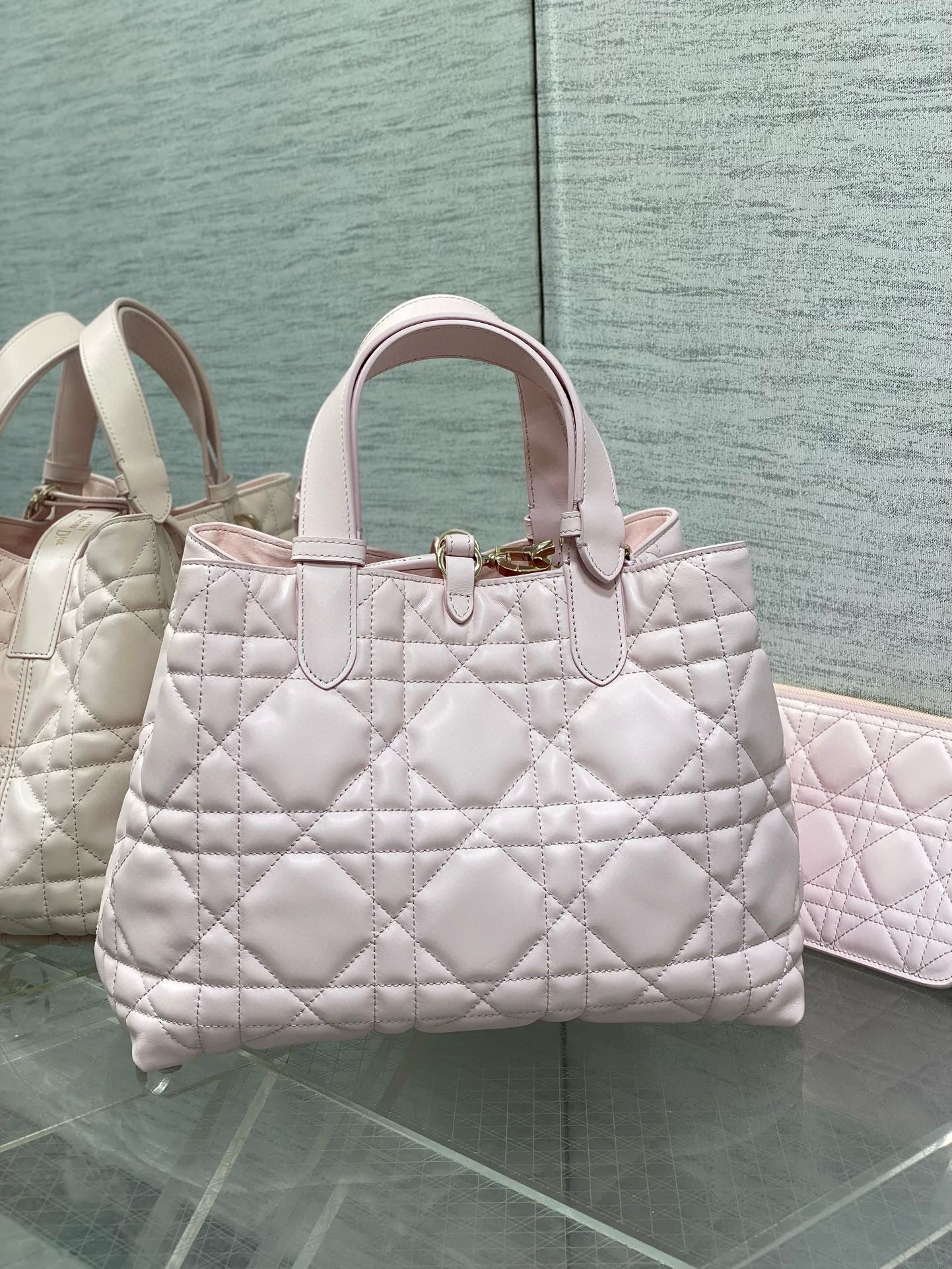 cd toujours light pink calfskin