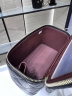 CC 25C Vanity Case 16cm Black Caviar Leather Light Gold Hardware