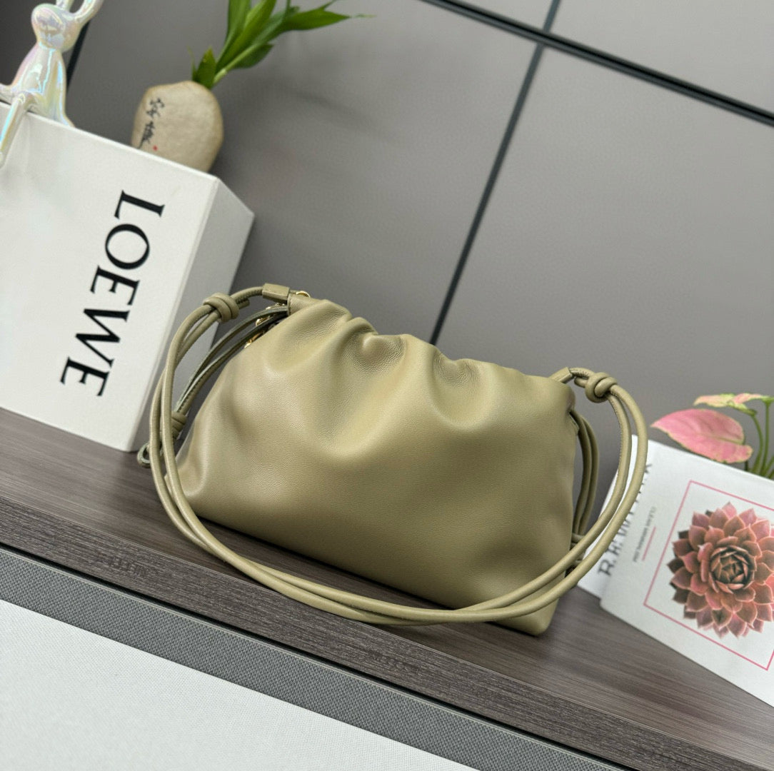 Loewe Flamenco Lucky Bag 30 Eucalyptus Green Nappa Lambskin