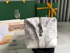 BOWLING TOILETRY BAG 25 IN WHITE GOYARDINE CANVAS AND CALFSKIN