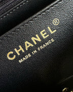 MINI FLAP BAG 20 IN BLACK CALFSKIN GOLD HARDWARE