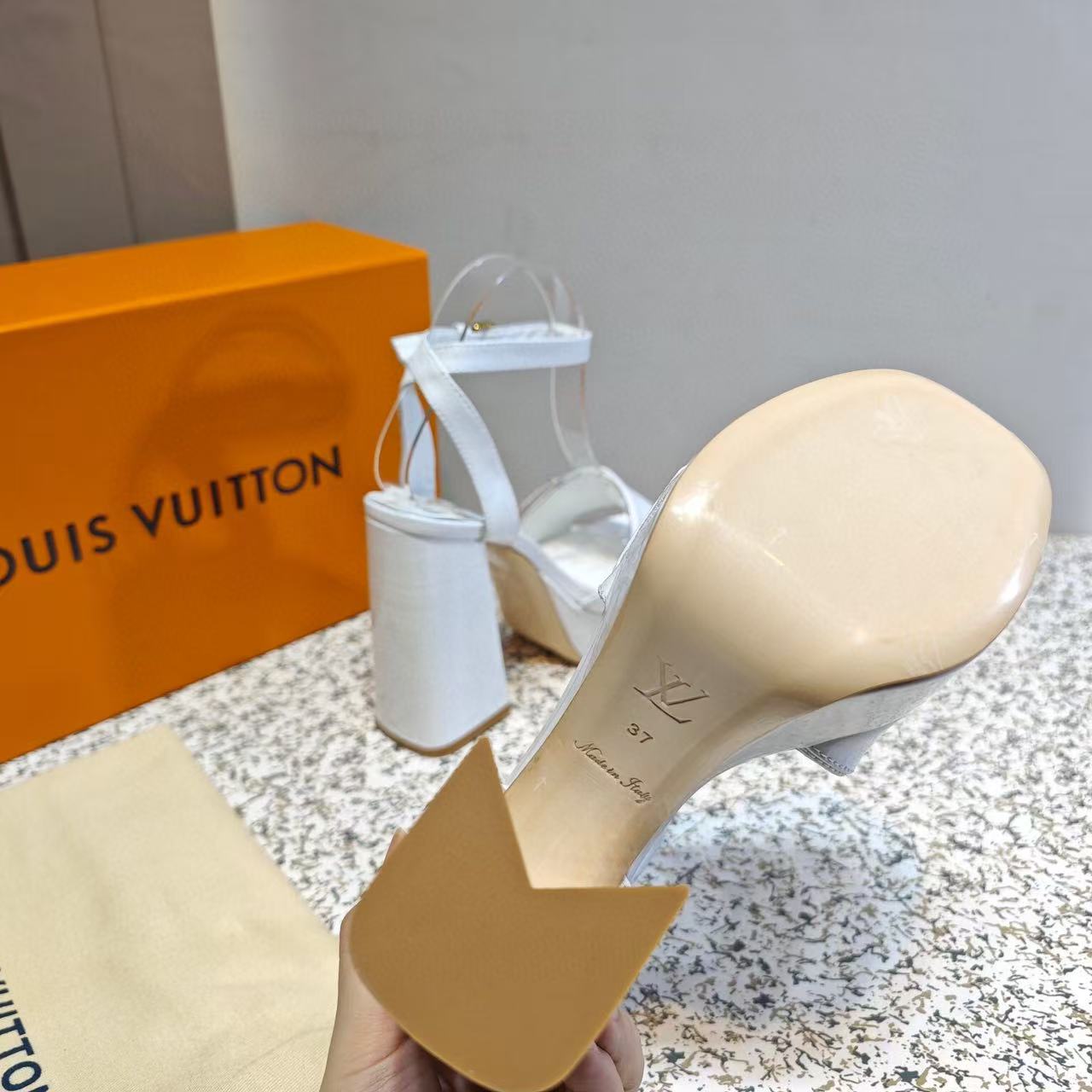LV Shake Sandals 11cm High Block Heel White Patent Leather