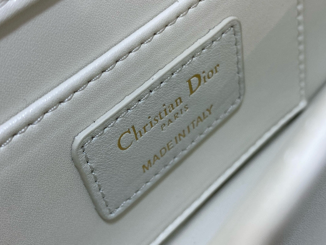 CD Macrocannage Ange Shoulder Bag 20 White Calfskin