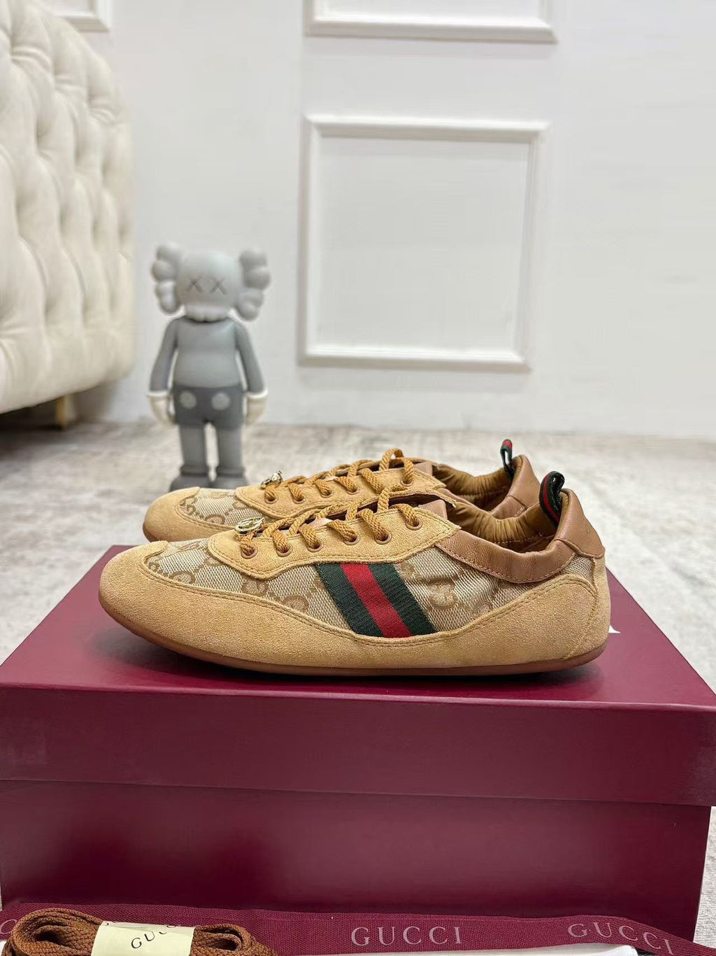 GG Shift Sneakers Elastic Back Light Beige Canvas Suede