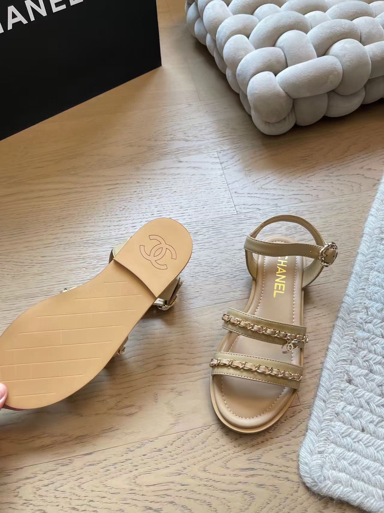 CC 25 Gold Chain Strappy Sandals Apricot Cowhide