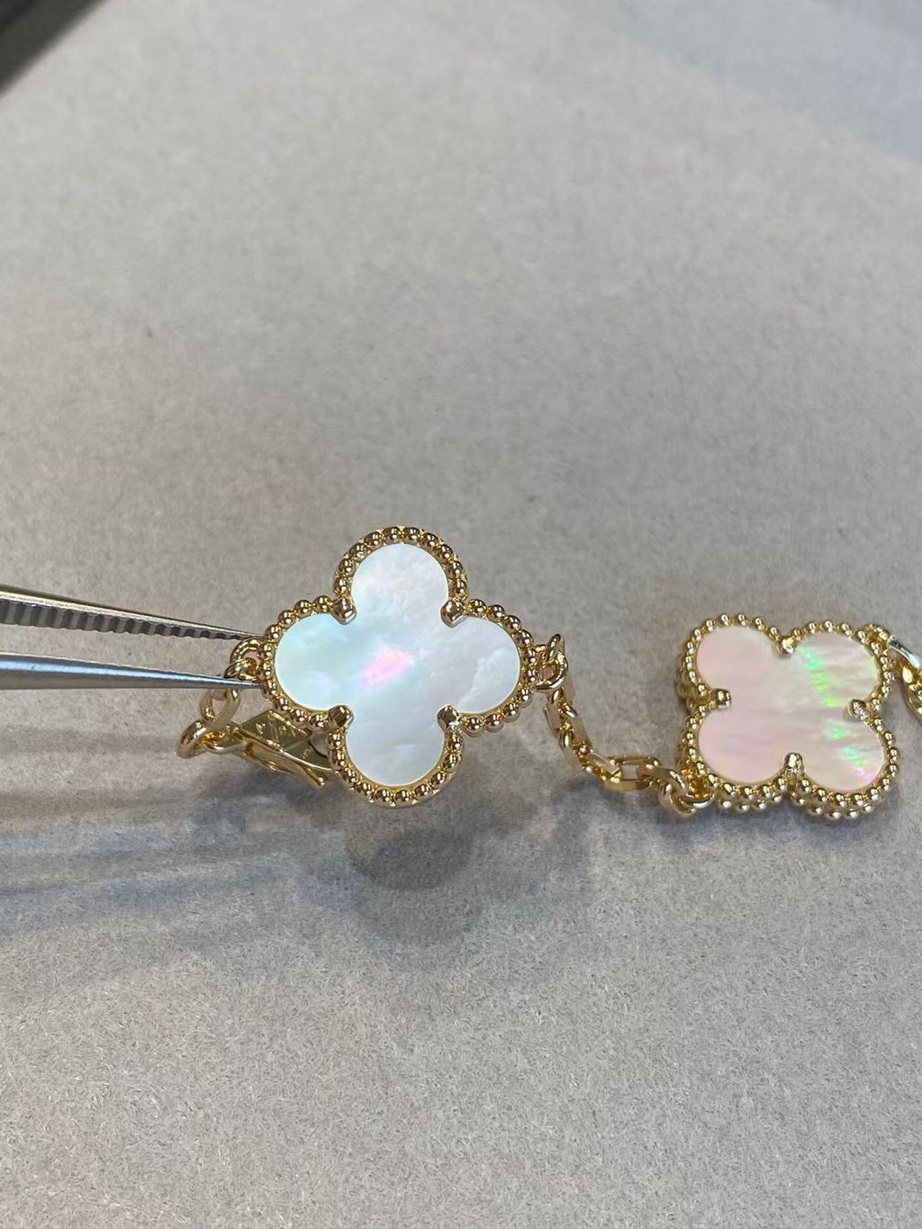 CLOVER 5 WHITE MOP SILVER BRACELET