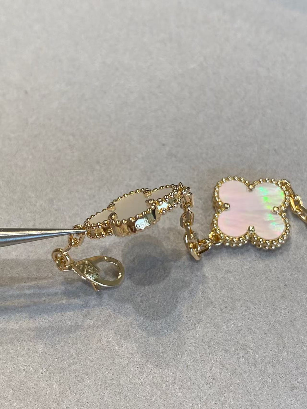 CLOVER 5 WHITE MOP SILVER BRACELET