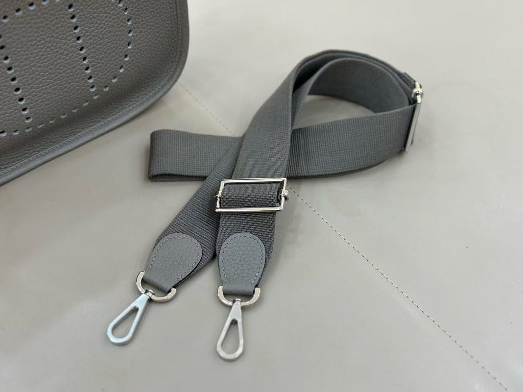 HM Evelyne 23cm Grey Togo Silver Hardware